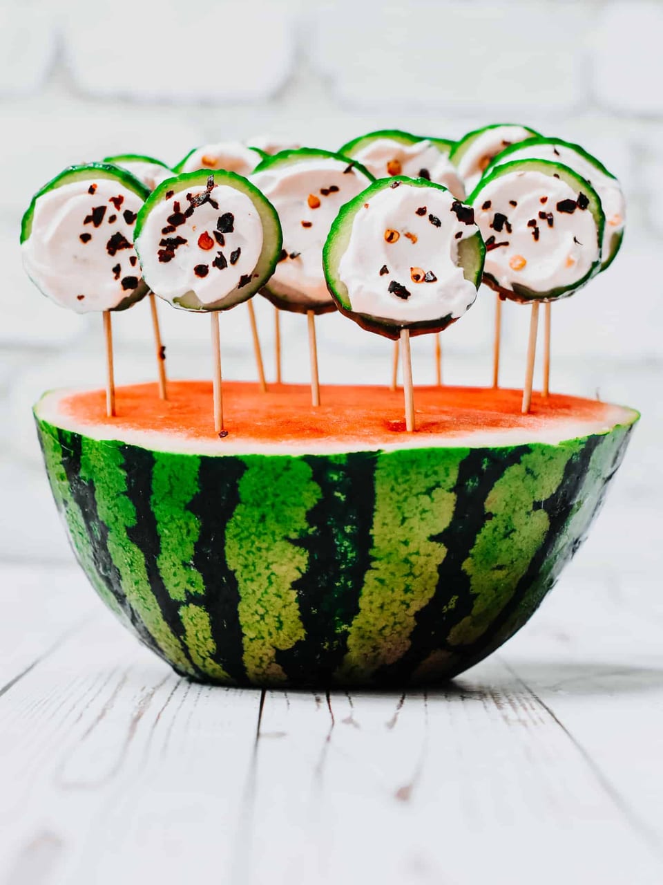 Sucettes de concombre au fromage frais